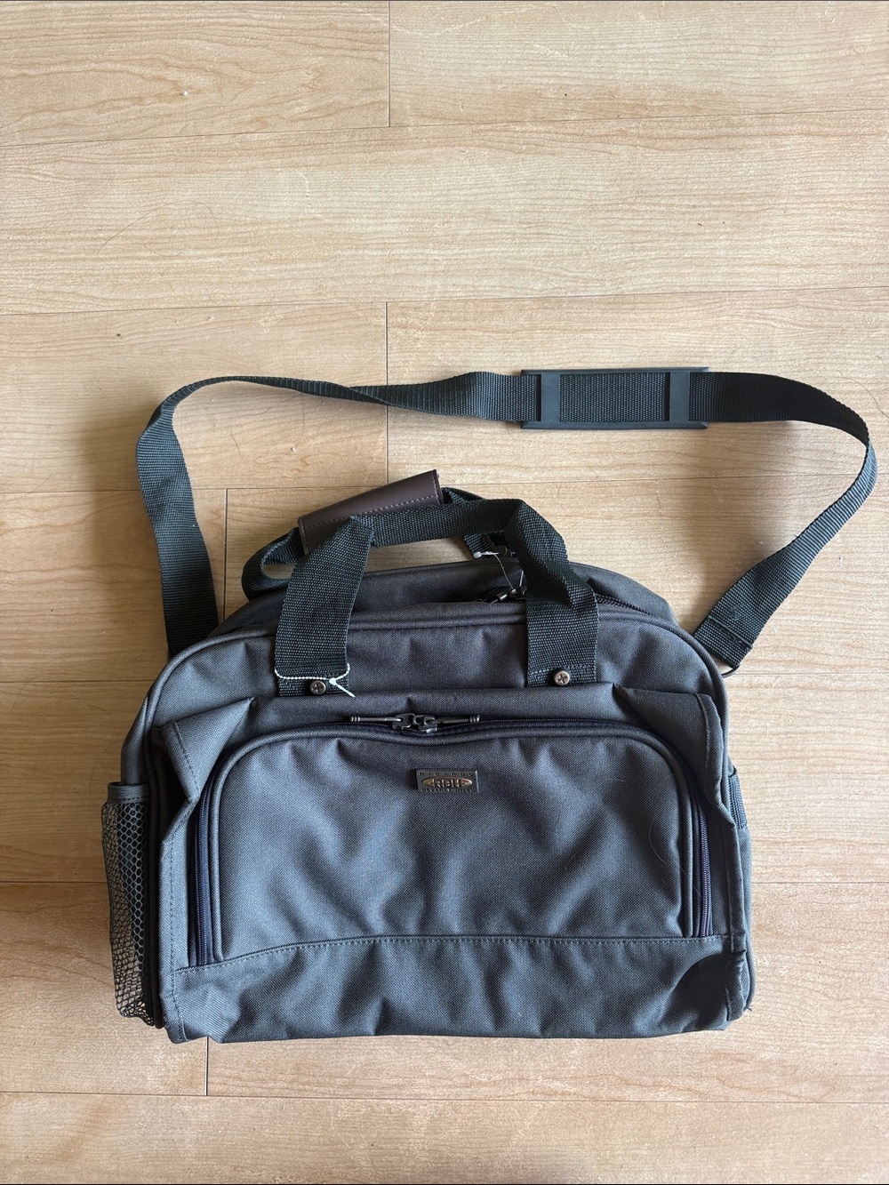 vintage Ricardo Beverly Hills Travel Briefcase / Laptop Bag Charcoal Gray Nylon